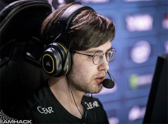 扑克中的认知偏差案例（认知偏差在扑克中的具体案例）